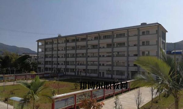 西盟縣職業(yè)高級中學怎么樣、好不好