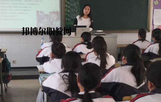 嘉峪關(guān)職業(yè)中等專業(yè)學(xué)校2020年報(bào)名條件、招生要求、招生對象