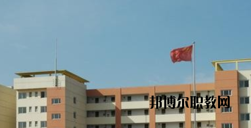 承德華中管理中專學(xué)校2020年報(bào)名條件、招生要求、招生對(duì)象 