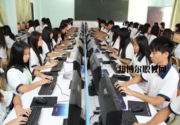 肇慶高要技工學校2020年報名條件、招生要求、招生對象