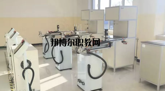 西峰職業(yè)中等專業(yè)學校網(wǎng)站網(wǎng)址 