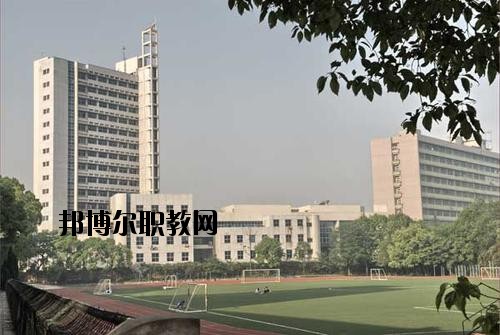 南充工業(yè)職業(yè)技術(shù)學(xué)校2020年報(bào)名條件、招生要求、招生對(duì)象