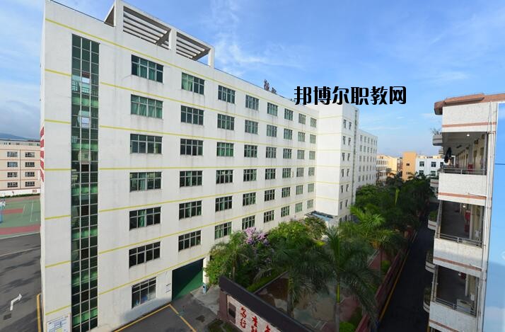 深圳寶山技工學校2020年報名條件、招生要求、招生對象