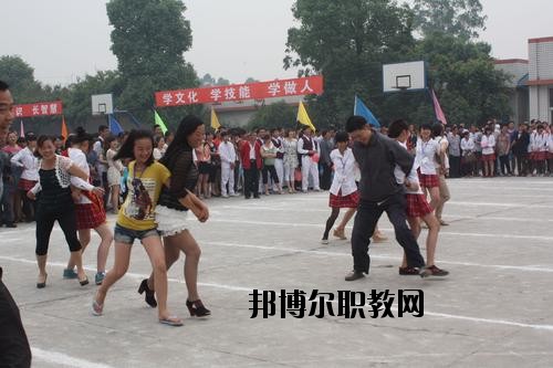 樂山欣欣藝術(shù)職業(yè)學(xué)校2020年報(bào)名條件、招生要求、招生對(duì)象