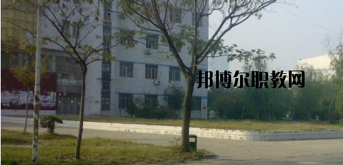 河南技工學校2021年報名條件、招生要求、招生對象