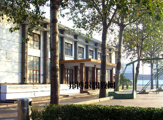 河南工業(yè)科技學校怎么樣、好不好