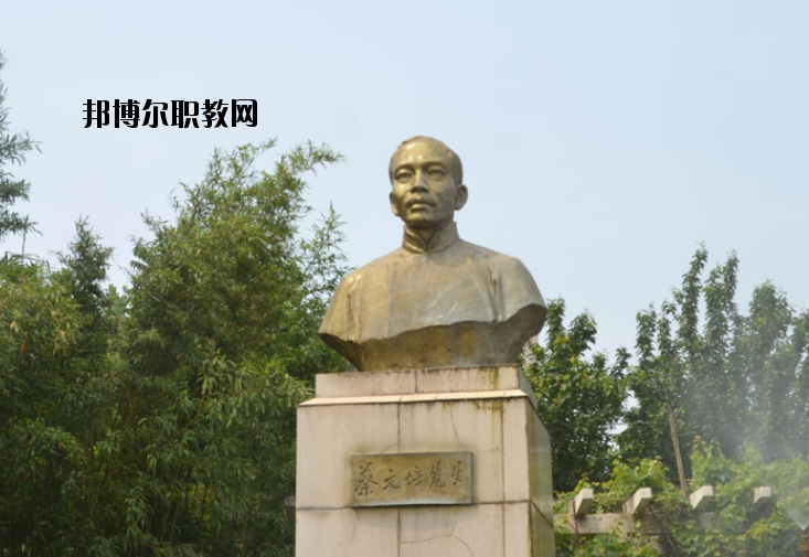 鄭州長(zhǎng)城科技中等專業(yè)學(xué)校怎么樣、好不好