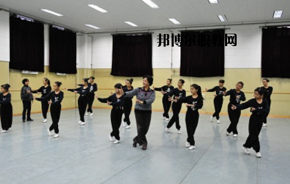 唐山藝術(shù)學(xué)校