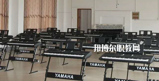 忻城職業(yè)技術學校2020年報名條件、招生要求、招生對象