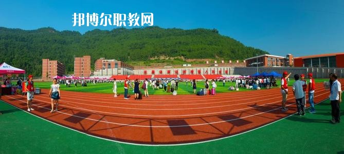通江縣職業(yè)高級(jí)中學(xué)2020年報(bào)名條件、招生要求、招生對(duì)象