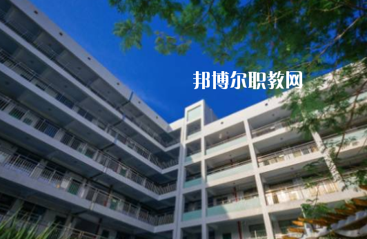 深圳市龍崗職業(yè)技術(shù)學校2020年有哪些專業(yè)