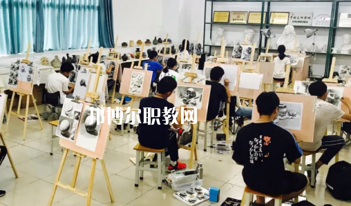 惠州科貿(mào)職業(yè)技術(shù)學(xué)校2020年報名條件、招生要求、招生對象