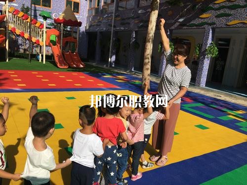 四川2020年中專幼師學校有哪些
