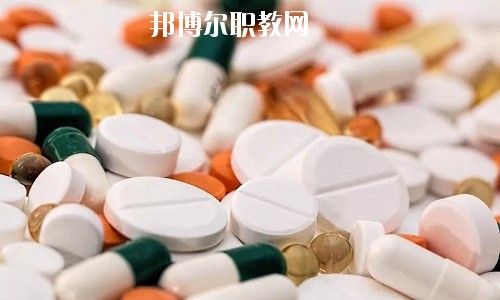 四川2020年衛(wèi)校都有什么專(zhuān)業(yè)適合男生