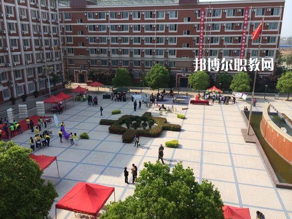 鄭州市財經(jīng)學(xué)校2021年報名條件、招生要求、招生對象