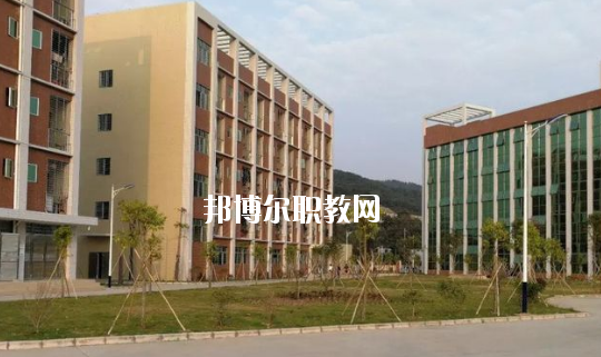 龍門縣職業(yè)技術(shù)學(xué)校2020年報(bào)名條件、招生要求、招生對(duì)象