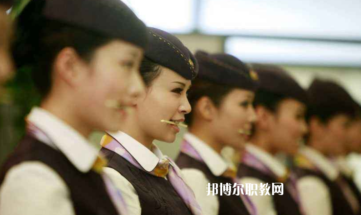 甘肅2020年女生上高鐵學校學什么好