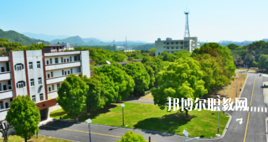 安徽2020年男生讀什么鐵路學(xué)校