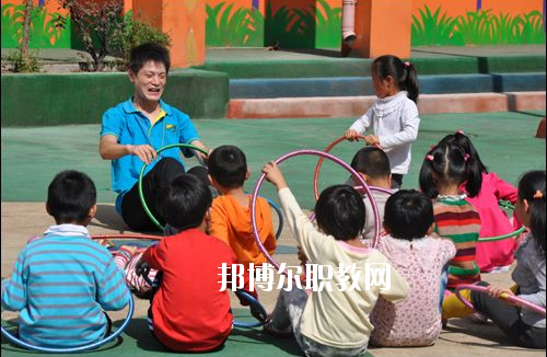 貴州2020年幼師學(xué)校讀出來(lái)是什么文憑
