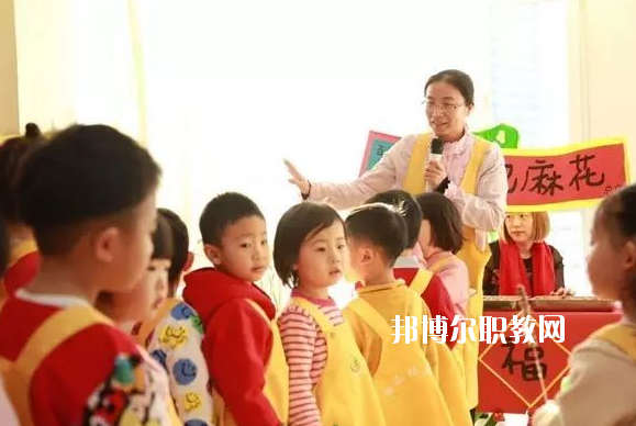 湖北2020年讀幼師學(xué)?？梢钥即髮W(xué)嗎