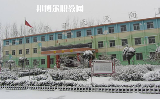 淮北市烈山區(qū)中等專業(yè)學校2020年報名條件、招生要求、招生對象
