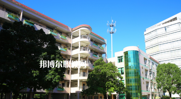 東莞經(jīng)濟(jì)貿(mào)易學(xué)校2020年學(xué)費(fèi)、收費(fèi)多少