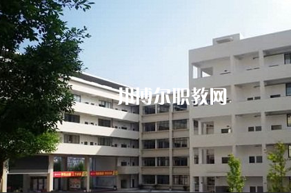 重慶2021年300分能上鐵路學校嗎