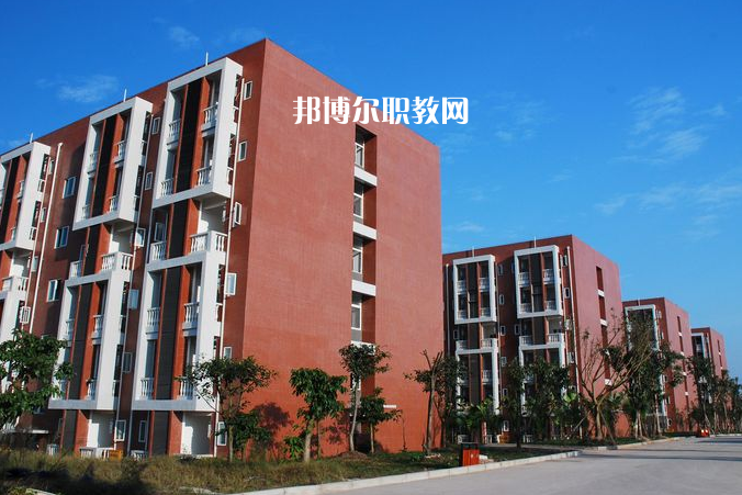 重慶2021年好一點的鐵路學(xué)校大專學(xué)校