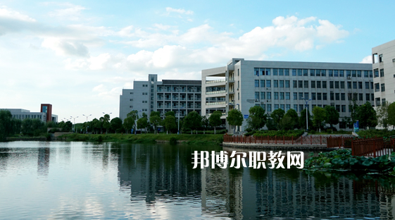 安徽銅陵技師學(xué)院2021年報(bào)名條件、招生要求、招生對(duì)象