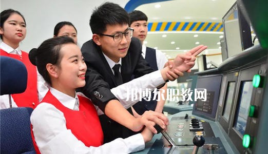 四川2021年初中生能讀的鐵路學(xué)校