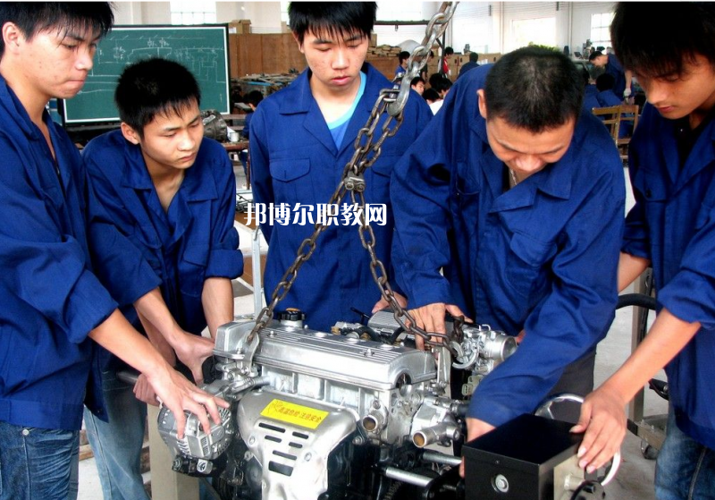 重慶20221年中專汽修學(xué)校專業(yè)課程