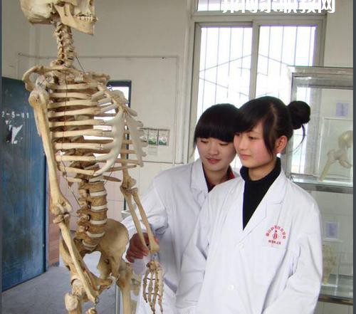 成都2021年女生可以讀衛(wèi)校嗎