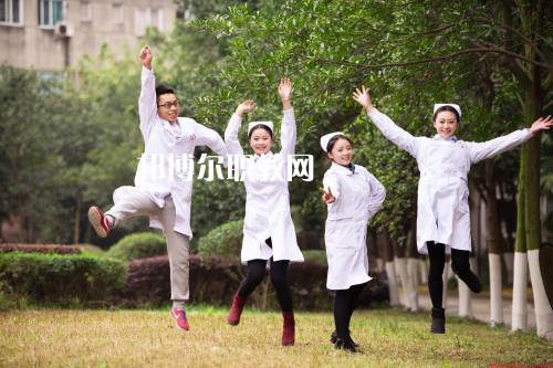 成都2021年男生上衛(wèi)校學(xué)什么好