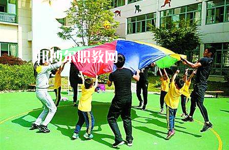武漢2021年初中生報什么幼師學校好