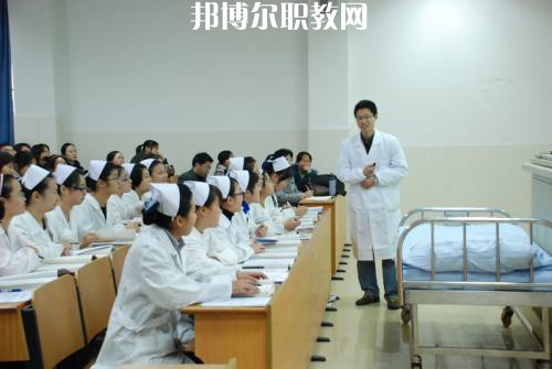 成都2021年初中生可以去衛(wèi)校嗎