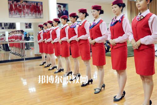 廣西2021年鐵路學(xué)校開設(shè)有哪些課程