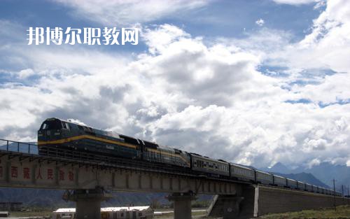 廣西2021年初中生上鐵路學(xué)校好不好