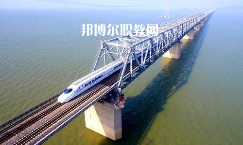 廣西2021年初中生可以上的鐵路學(xué)校