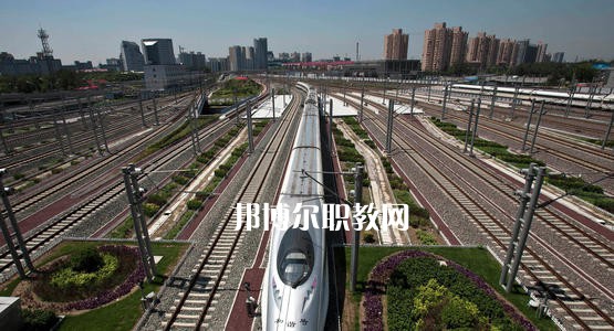 廣西2021年初中生讀什么鐵路學(xué)校