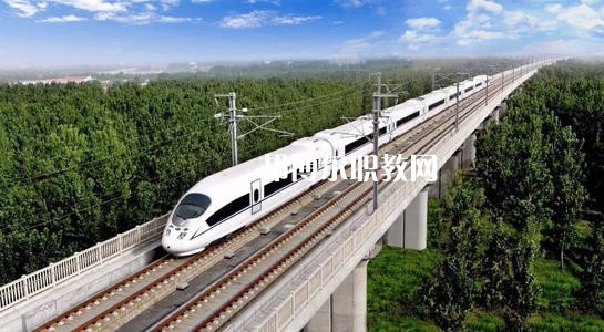 廣西2021年現(xiàn)在鐵路學校學什么專業(yè)好