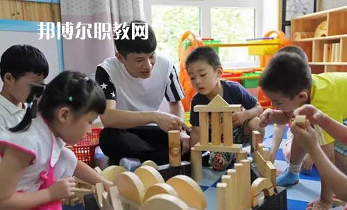成都2021年幼師學(xué)校讀什么專(zhuān)業(yè)好