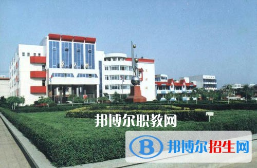 潢川幼兒師范學校2021年報名條件、招生要求、招生對象