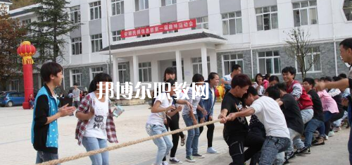 安順民族職業(yè)技術(shù)學(xué)校2021年報(bào)名條件、招生要求、招生對(duì)象