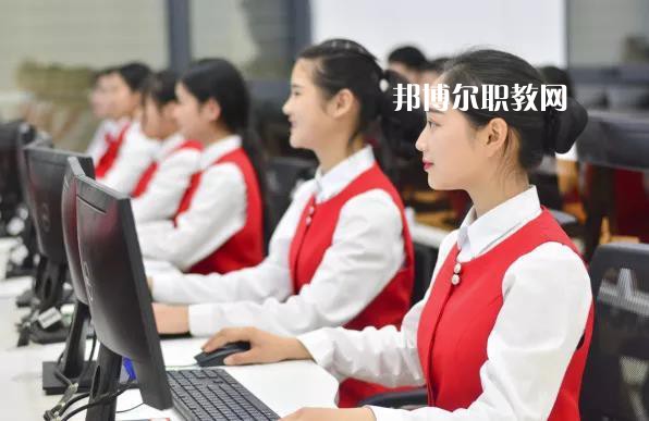 云龍縣民族職業(yè)高級中學(xué)2021年學(xué)費、收費多少