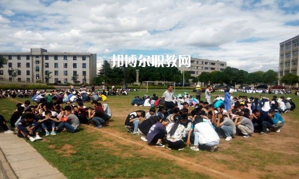宜良縣職業(yè)高級中學(xué)2021年學(xué)費(fèi)、收費(fèi)多少