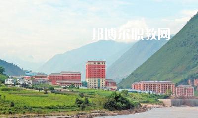 怒江州民族中等專業(yè)學校怎么樣、好不好