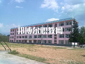 耿馬縣職教中心2021年報名條件、招生要求、招生對象