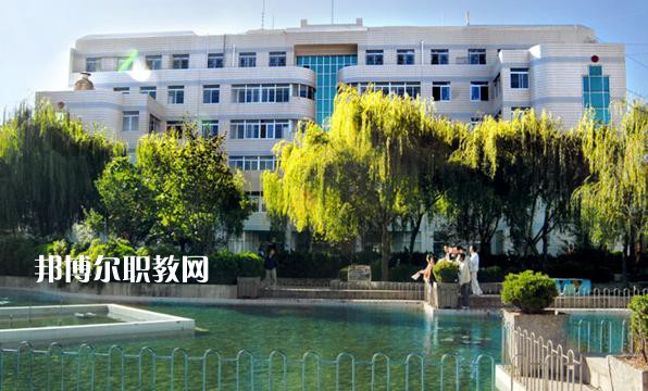 大理衛(wèi)生學(xué)校地2021年學(xué)費(fèi)、收費(fèi)多少