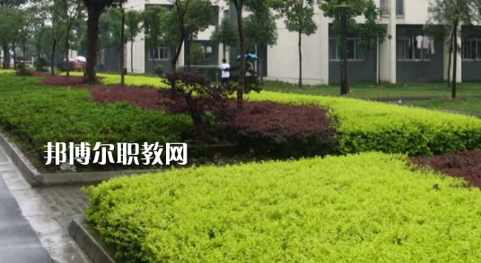 安徽工商行政管理學(xué)校2021年學(xué)費、收費多少
