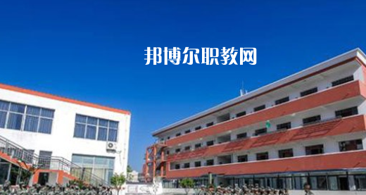 太湖縣技工學(xué)校2021年報名條件、招生要求、招生對象 